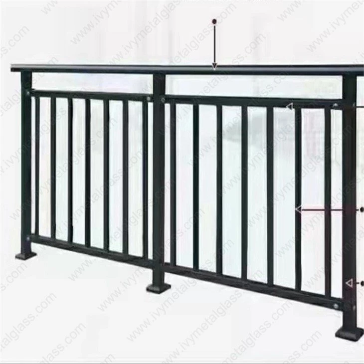 Alumīnija margas balkons